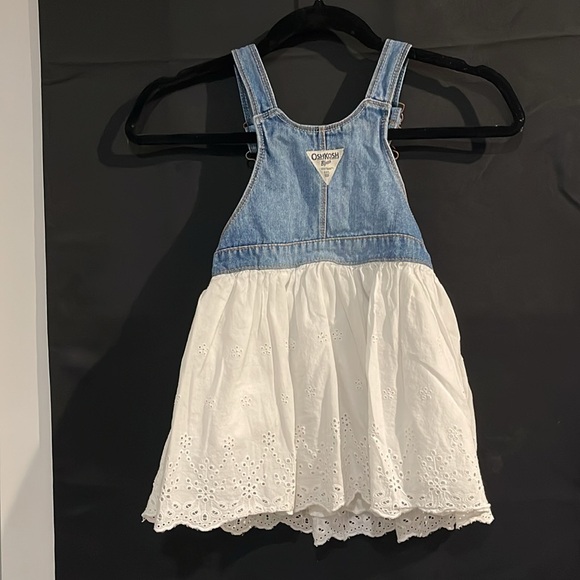 Oshkosh b’gosh toddlers 5t denim and lace overalls jumper dress like new - Picture 6 of 12